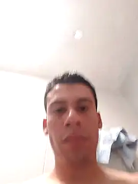 josehot151515 online show from November 18, 2025, 6:11 pm