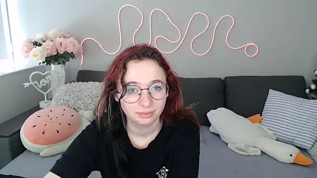 Snapshot of Mini_Diva chatting on March 1, 2026, 9:31 am Mini Diva online show from March 1, 2026, 9:31 am