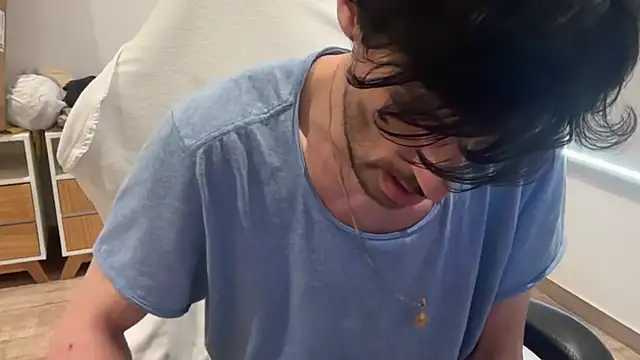 nicolaaaaas online show from October 30, 2025, 1:20 pm