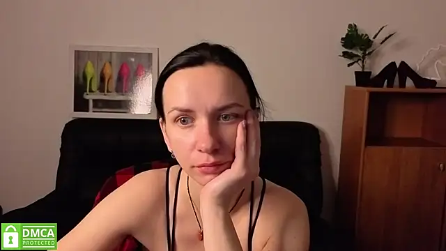 annakillianox online show from May 19, 2026, 5:25 am