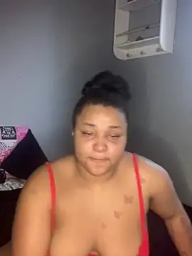 Snapshot of yourfavlightskinn chatting on December 26, 2024, 3:31 pm yourfavlightskinn online show from December 26, 2024, 3:31 pm