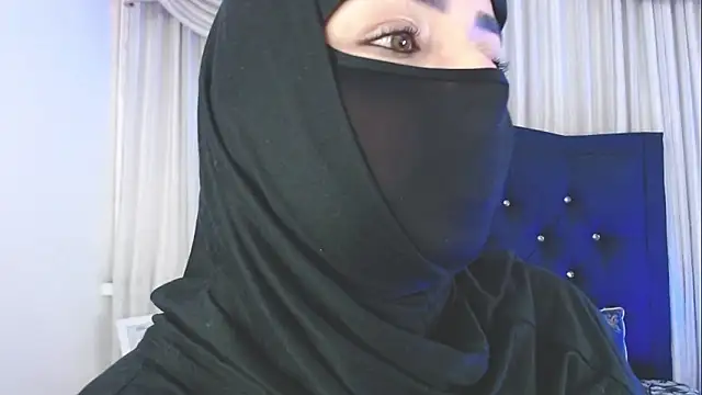 Snapshot of Uzra_hayed chatting on November 5, 2025, 9:29 pm Uzra hayed online show from November 5, 2025, 9:29 pm