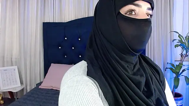 Snapshot of Uzra_hayed chatting on November 14, 2025, 7:50 pm Uzra hayed online show from November 14, 2025, 7:50 pm