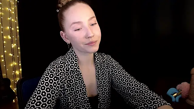 SindiWatsoon online show from February 10, 2026, 1:54 pm