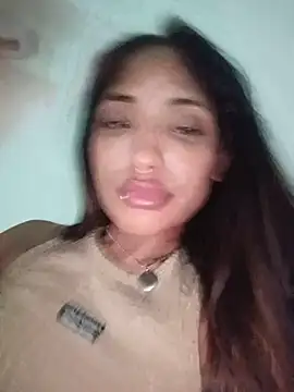 Snapshot of VictoireFeller chatting on June 7, 2026, 5:23 am VictoireFeller online show from June 7, 2026, 5:23 am