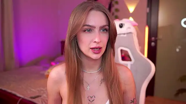 Snapshot of Kamila_icee chatting on March 15, 2026, 9:11 pm Kamila icee online show from March 15, 2026, 9:11 pm