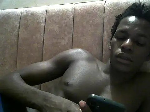 Snapshot of Bigras0011 chatting on July 4, 2026, 1:12 am Bigras0011 online show from July 4, 2026, 1:12 am