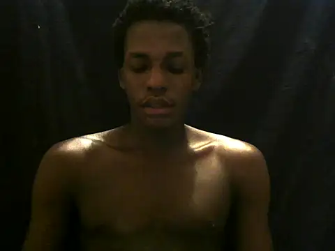 Snapshot of Bigras0011 chatting on June 7, 2026, 8:47 pm Bigras0011 online show from June 7, 2026, 8:47 pm
