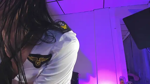 Snapshot of sam_carsonx chatting on October 13, 2025, 10:43 pm sam carsonx online show from October 13, 2025, 10:43 pm