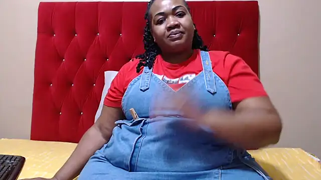 Snapshot of MIGHTYASSS chatting on April 9, 2026, 8:20 am MIGHTYASSS online show from April 9, 2026, 8:20 am