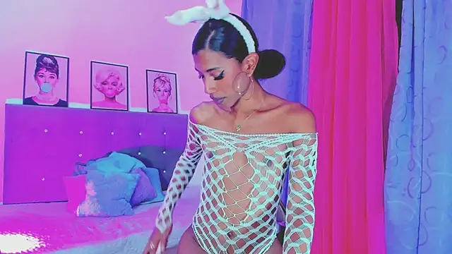 Snapshot of Kimberly_thompsom chatting on January 22, 2025, 10:48 pm Kimberly thompsom online show from January 22, 2025, 10:48 pm