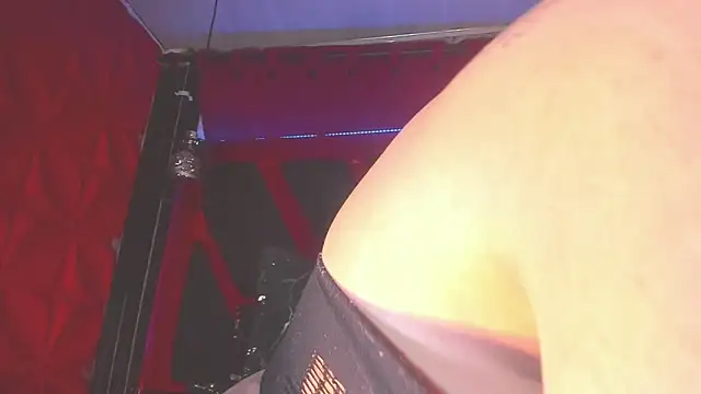 Taylor-hardcore online show from September 15, 2025, 2:39 pm