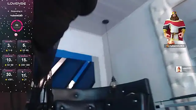 maissa-luvv online show from April 14, 2026, 7:08 pm