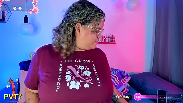 monicabbw  online show from February 6, 2025, 5:35 am