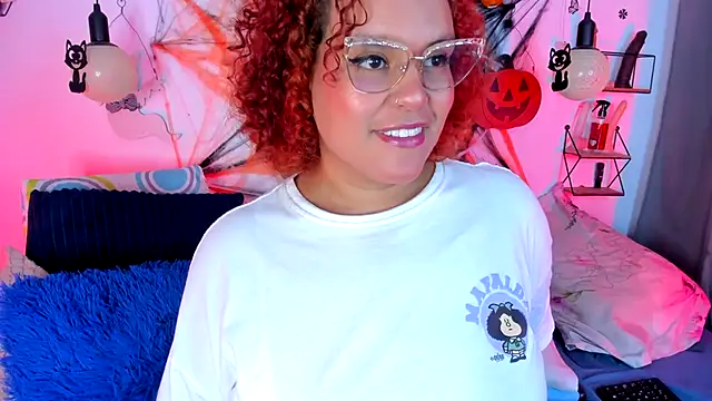 monicabbw  online show from October 21, 2025, 12:11 am