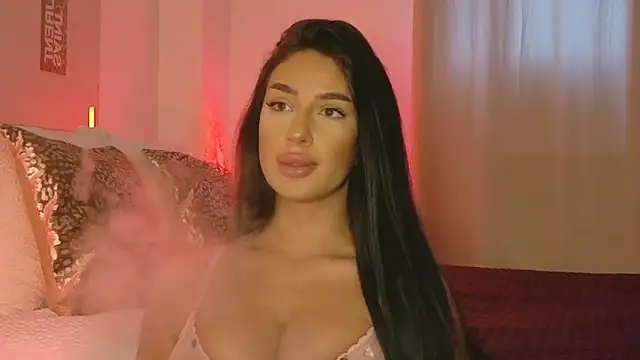 LuanaDess online show from February 10, 2026, 3:22 pm