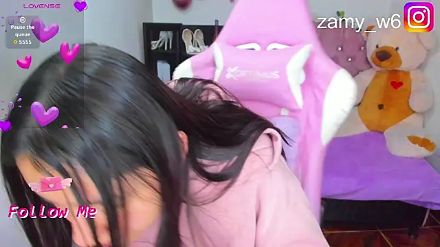 Snapshot of karla_cute01 chatting on January 7, 2026, 4:23 pm karla cute01 online show from January 7, 2026, 4:23 pm