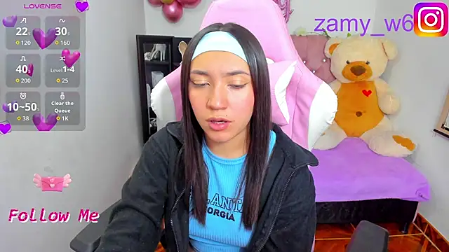 Snapshot of karla_cute01 chatting on November 2, 2025, 5:45 am karla cute01 online show from November 2, 2025, 5:45 am