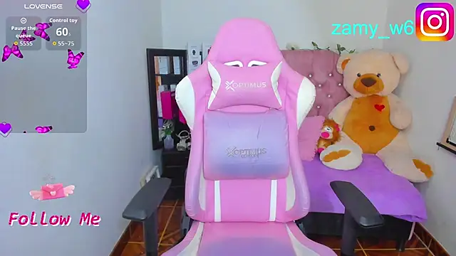 karla cute01 online show from April 22, 2026, 5:14 am