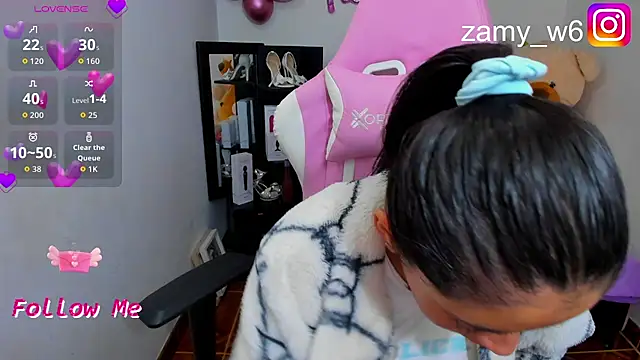 Snapshot of karla_cute01 chatting on November 20, 2025, 5:08 am karla cute01 online show from November 20, 2025, 5:08 am