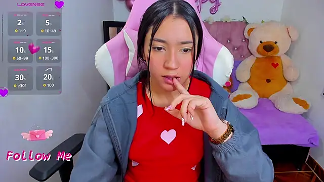 Snapshot of karla_cute01 chatting on November 11, 2025, 5:13 am karla cute01 online show from November 11, 2025, 5:13 am