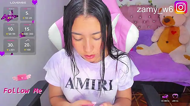 Snapshot of karla_cute01 chatting on February 4, 2026, 5:02 am karla cute01 online show from February 4, 2026, 5:02 am