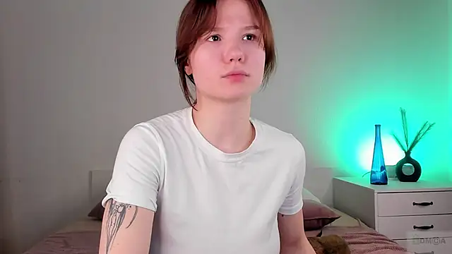 Snapshot of hey_tyanka chatting on February 20, 2025, 12:41 am hey tyanka online show from February 20, 2025, 12:41 am