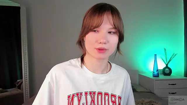 Snapshot of hey_tyanka chatting on February 11, 2025, 9:25 pm hey tyanka online show from February 11, 2025, 9:25 pm