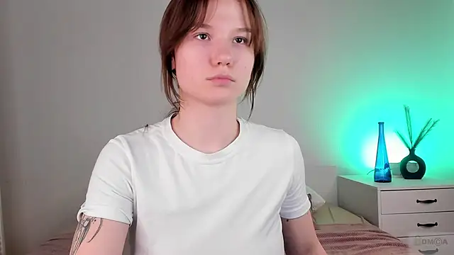 Snapshot of hey_tyanka chatting on February 20, 2025, 3:45 am hey tyanka online show from February 20, 2025, 3:45 am