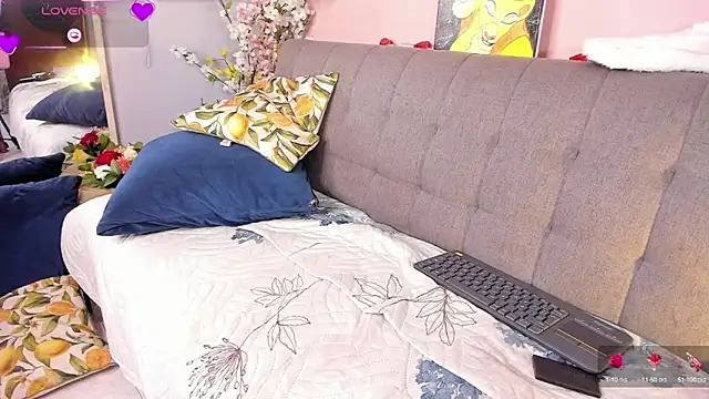 Snapshot of zaraadoll chatting on February 23, 2025, 6:01 pm zaraadoll online show from February 23, 2025, 6:01 pm