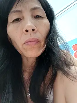 Snapshot of Hana_67 chatting on April 2, 2026, 11:44 pm Hana 67 online show from April 2, 2026, 11:44 pm