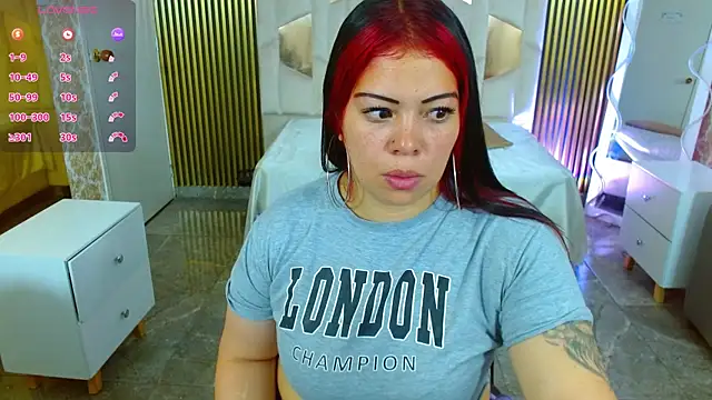 Snapshot of martinna_tay chatting on October 11, 2025, 3:18 am martinna tay online show from October 11, 2025, 3:18 am