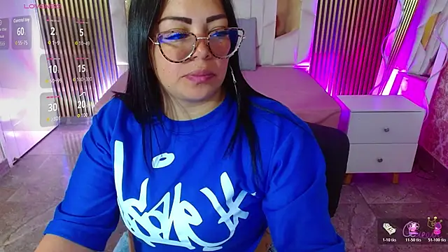 martinna tay online show from May 13, 2026, 3:24 am
