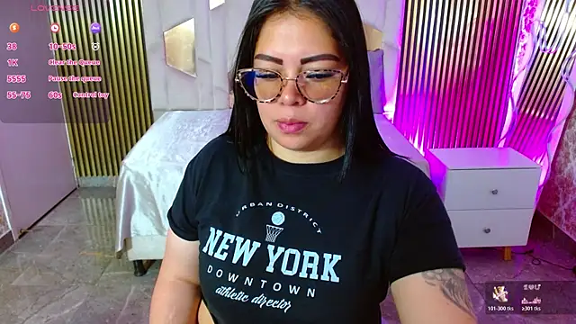 Snapshot of martinna_tay chatting on June 20, 2026, 3:22 am martinna tay online show from June 20, 2026, 3:22 am
