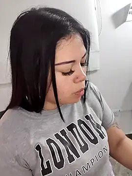 martinna tay online show from March 9, 2026, 3:21 am