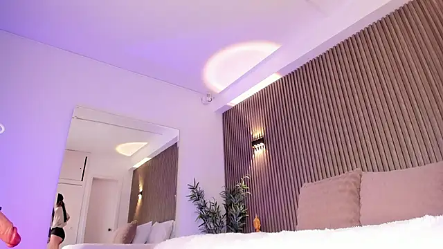 AliceHanz online show from September 30, 2025, 4:18 am