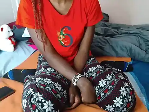 Snapshot of trina_kay chatting on May 17, 2026, 6:57 am trina kay online show from May 17, 2026, 6:57 am