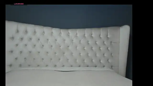 Snapshot of nichole_bree_ chatting on September 10, 2025, 11:20 am nichole bree  online show from September 10, 2025, 11:20 am