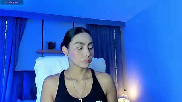 Snapshot of nichole_bree_ chatting on February 20, 2025, 12:04 pm nichole bree  online show from February 20, 2025, 12:04 pm