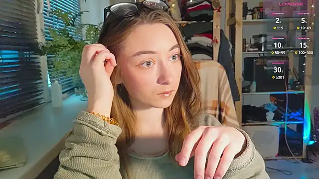 monlight  dana online show from March 5, 2025, 2:45 pm