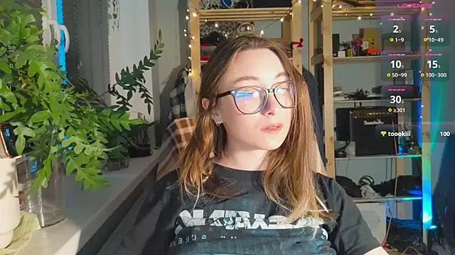 monlight  dana online show from February 17, 2025, 3:33 pm