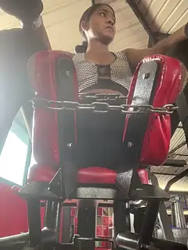 Snapshot of Berry_Bans chatting on December 5, 2025, 5:33 pm Berry Bans online show from December 5, 2025, 5:33 pm