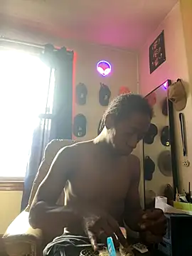 Snapshot of GersonGil1 chatting on October 21, 2025, 3:11 pm GersonGil1 online show from October 21, 2025, 3:11 pm