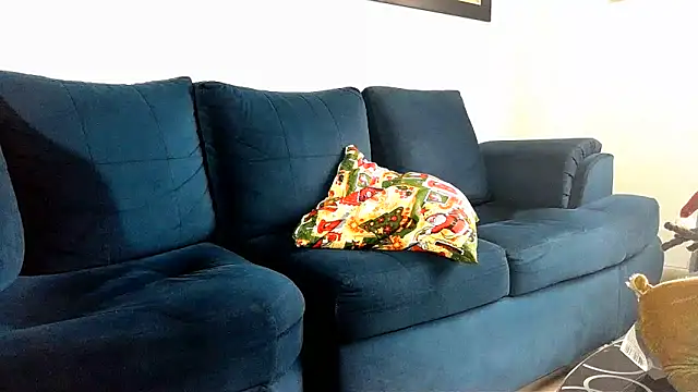 Snapshot of LunaF04 chatting on December 28, 2024, 8:47 pm LunaF04 online show from December 28, 2024, 8:47 pm