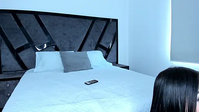 CandyMeyerss  online show from December 18, 2024, 9:29 pm