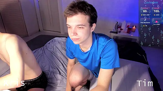 Snapshot of tailer_ chatting on October 26, 2025, 8:09 pm tailer online show from October 26, 2025, 8:09 pm