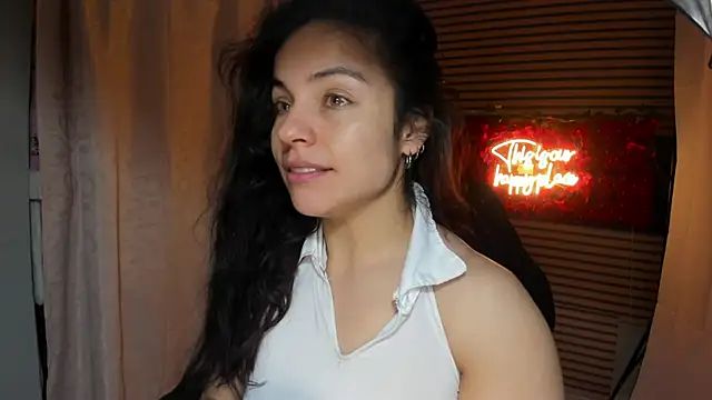 Snapshot of rosse_2504 chatting on November 21, 2025, 2:16 pm rosse 2504 online show from November 21, 2025, 2:16 pm