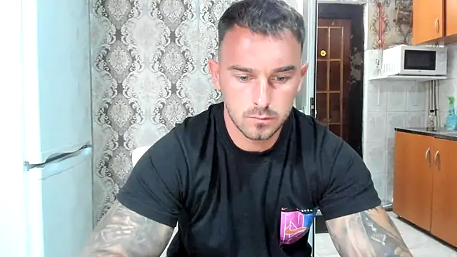 Snapshot of Jonmusclemaster chatting on August 9, 2026, 7:53 pm Jonmusclemaster online show from August 9, 2026, 7:53 pm