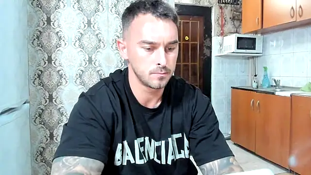 Snapshot of Jonmusclemaster chatting on July 25, 2026, 8:48 pm Jonmusclemaster online show from July 25, 2026, 8:48 pm
