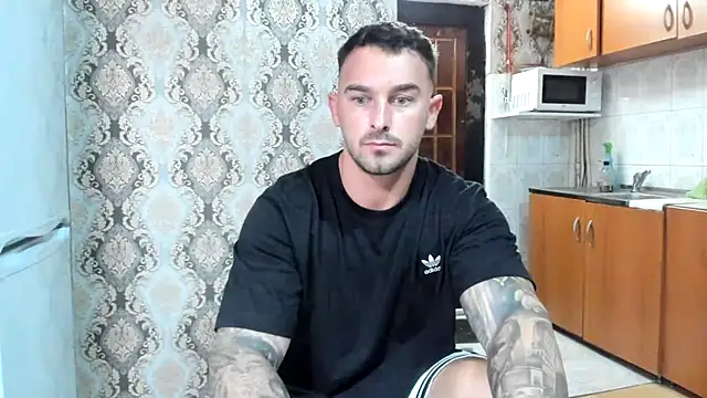 Snapshot of Jonmusclemaster chatting on July 30, 2026, 9:03 pm Jonmusclemaster online show from July 30, 2026, 9:03 pm